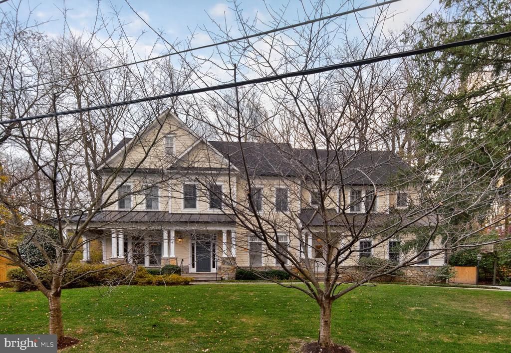 5500 Lambeth Road, Bethesda, MD 20814 Main Photo