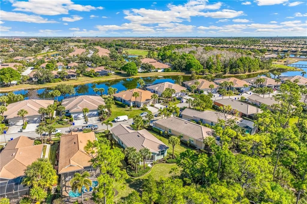 10614 Camarelle Cir N, Fort Myers, FL 33913 Photo