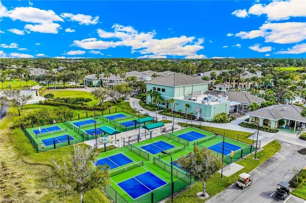 10614 Camarelle Cir N, Fort Myers, FL 33913 Photo