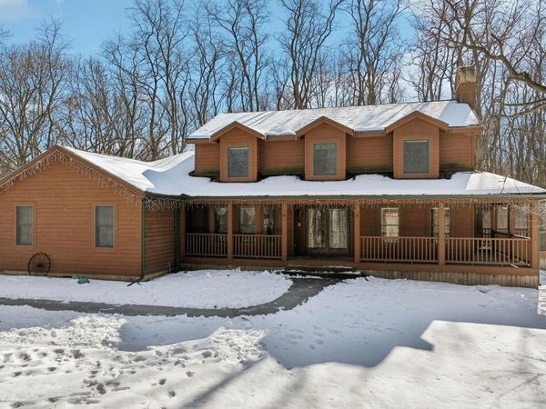 12627 N Territorial Road, Dexter, MI 48130
