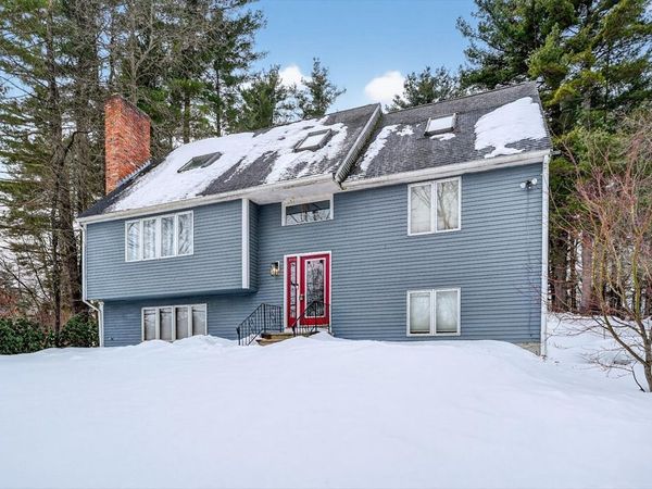 106 School St, Northborough, MA 01532