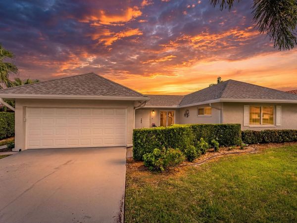 10370 Greentrail Drive N, Boynton Beach, FL 33436