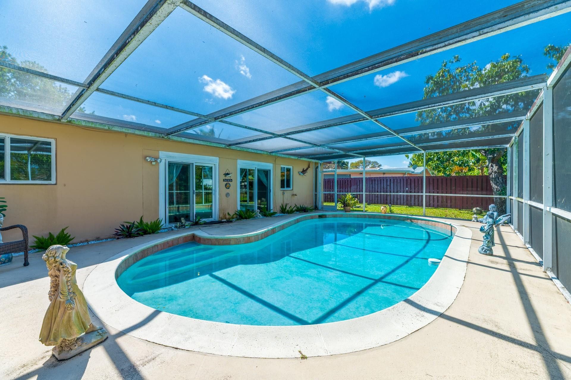 6853 NW 2nd St, Margate, FL 33063 Photo