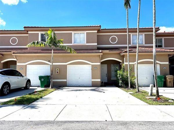 7893 N Southwood Cir, Davie, FL 33328