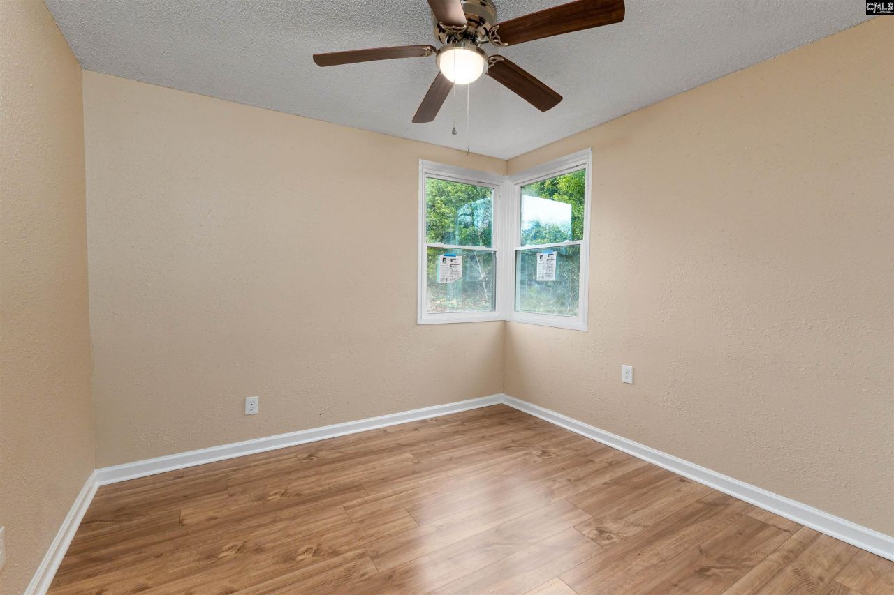 320 S Beltline  Photo 9