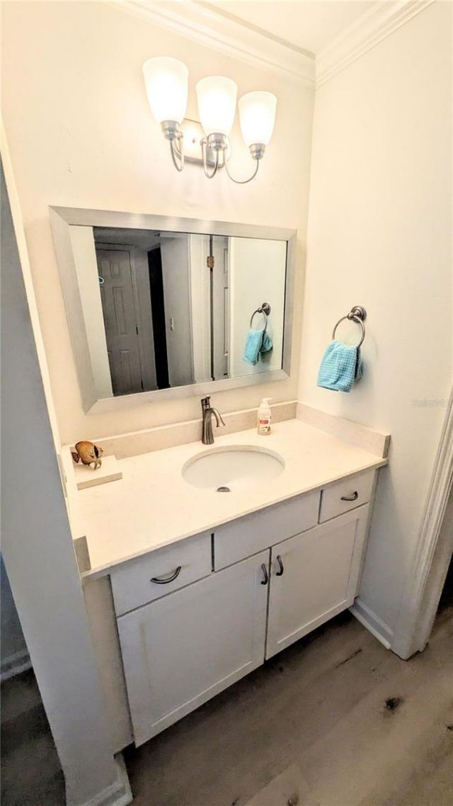 3240 Gulf Of Mexico Drive, Unit B504, Longboat Key, FL 34228 Photo