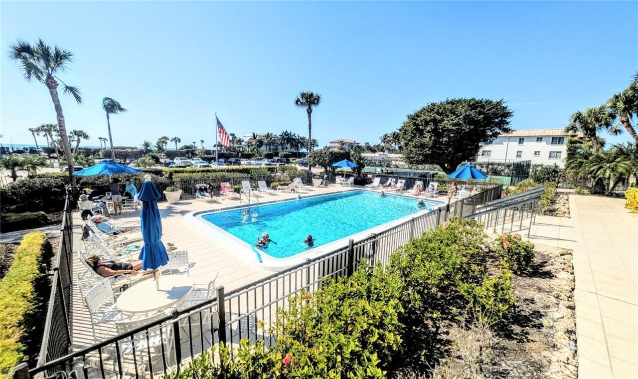 3240 Gulf Of Mexico Drive, Unit B504, Longboat Key, FL 34228 Photo