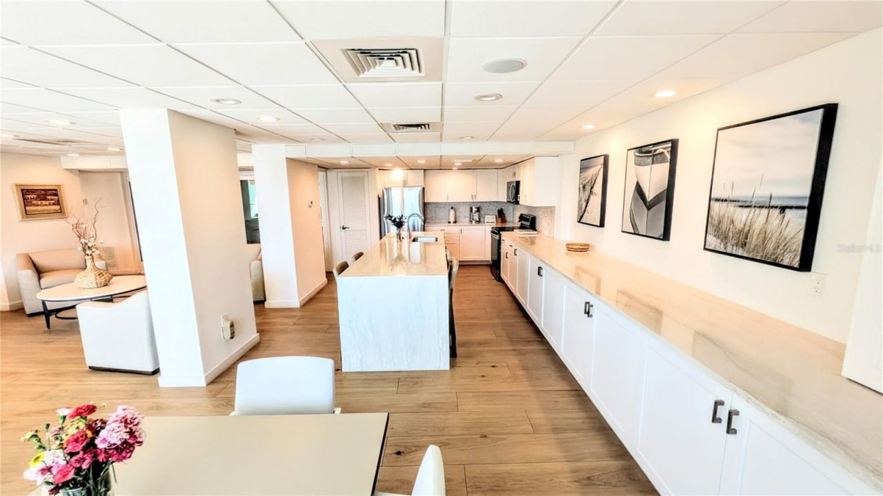 3240 Gulf Of Mexico Drive, Unit B504, Longboat Key, FL 34228 Photo