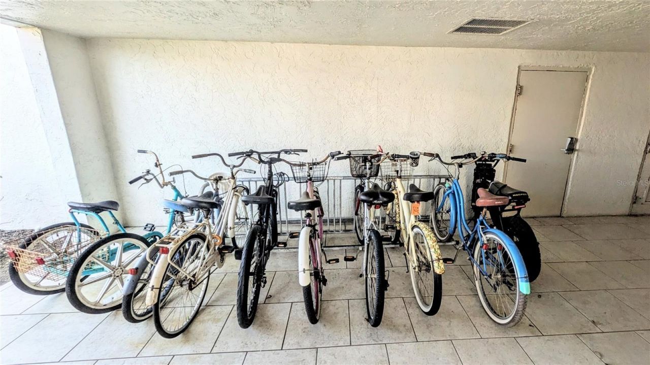 3240 Gulf Of Mexico Drive, Unit B504, Longboat Key, FL 34228 Photo