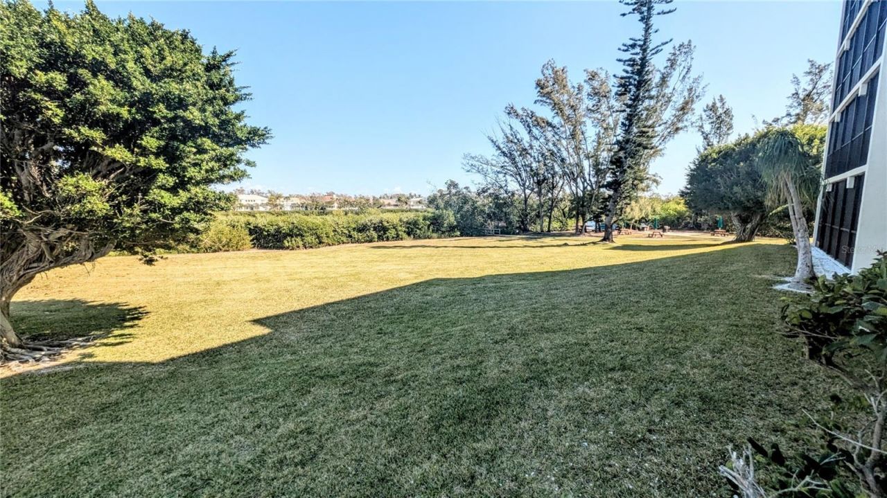 3240 Gulf Of Mexico Drive, Unit B504, Longboat Key, FL 34228 Photo