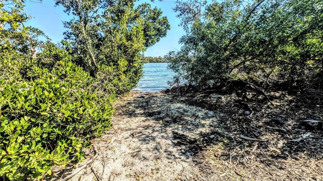 3240 Gulf Of Mexico Drive, Unit B504, Longboat Key, FL 34228 Photo