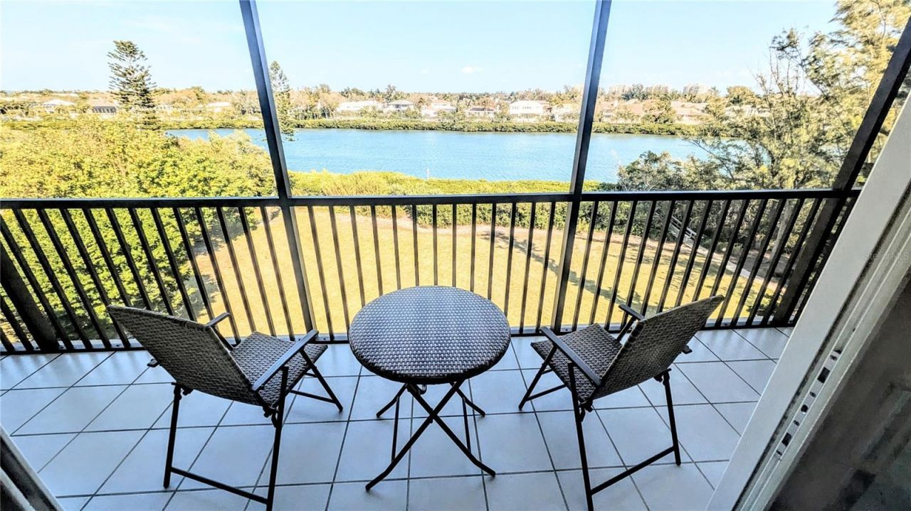 3240 Gulf Of Mexico Drive, Unit B504, Longboat Key, FL 34228 Photo