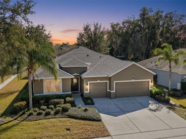 6304 ROLDEN COURT, MOUNT DORA, FL 32757