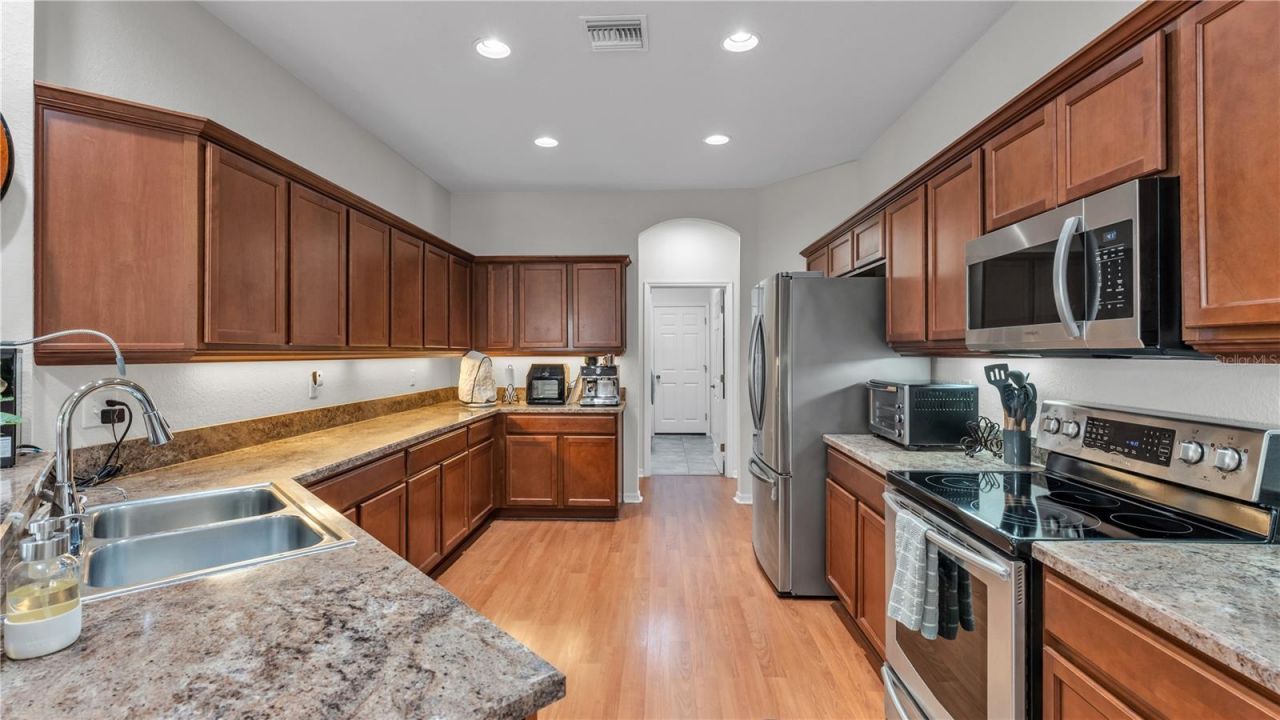 2932 Blackwater Oaks Drive, Mulberry, FL 33860 Photo