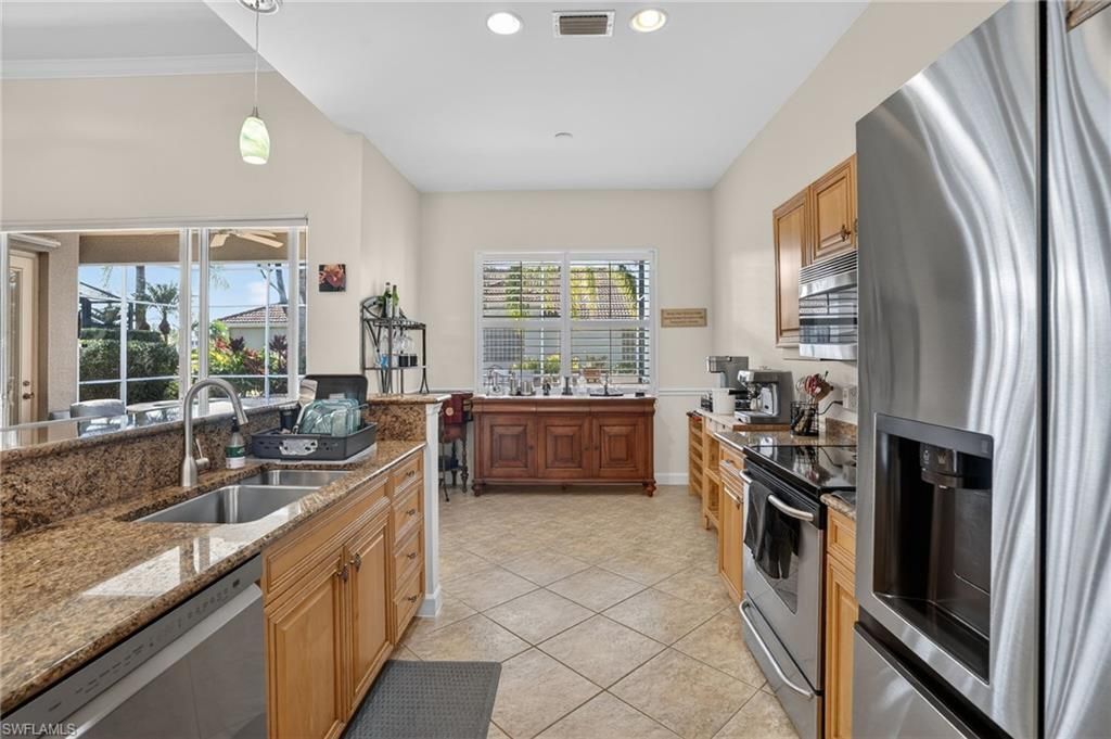 3350 Sandpiper Way, Naples, FL 34109 Photo