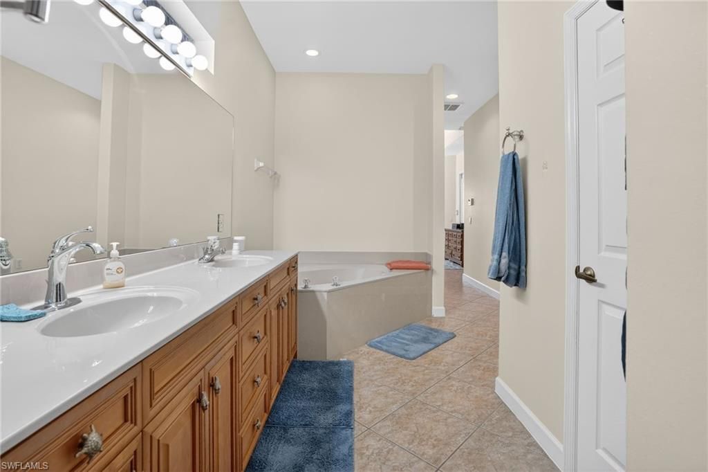 3350 Sandpiper Way, Naples, FL 34109 Photo