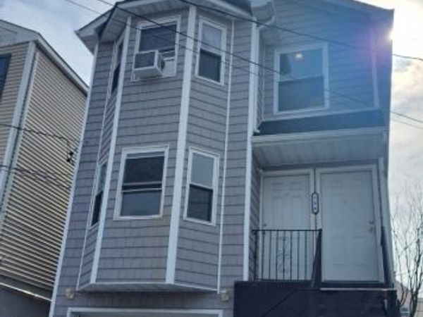 144 Warren St, Paterson, NJ 07524
