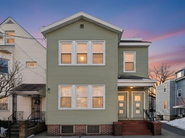 419 Hamilton St, Harrison, NJ 07029