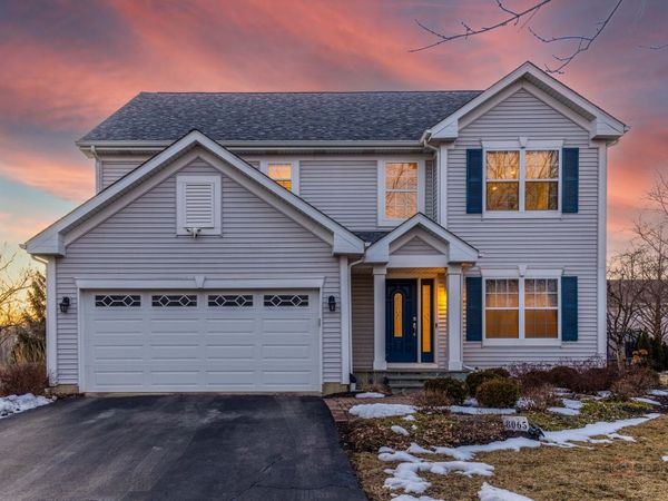 8065 Vail Court, Long Grove, IL 60047