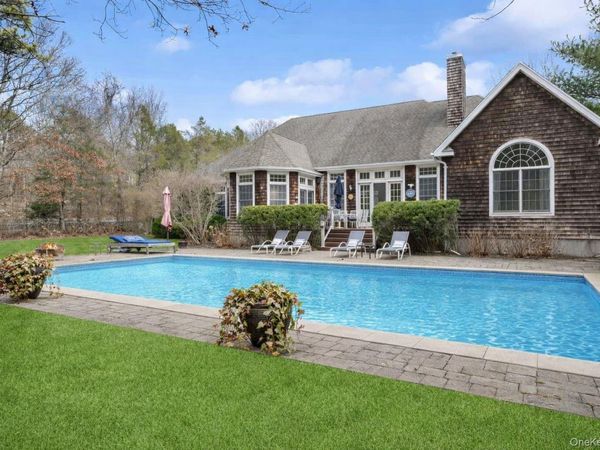 21 Corbett Drive , East Quogue, NY 11942