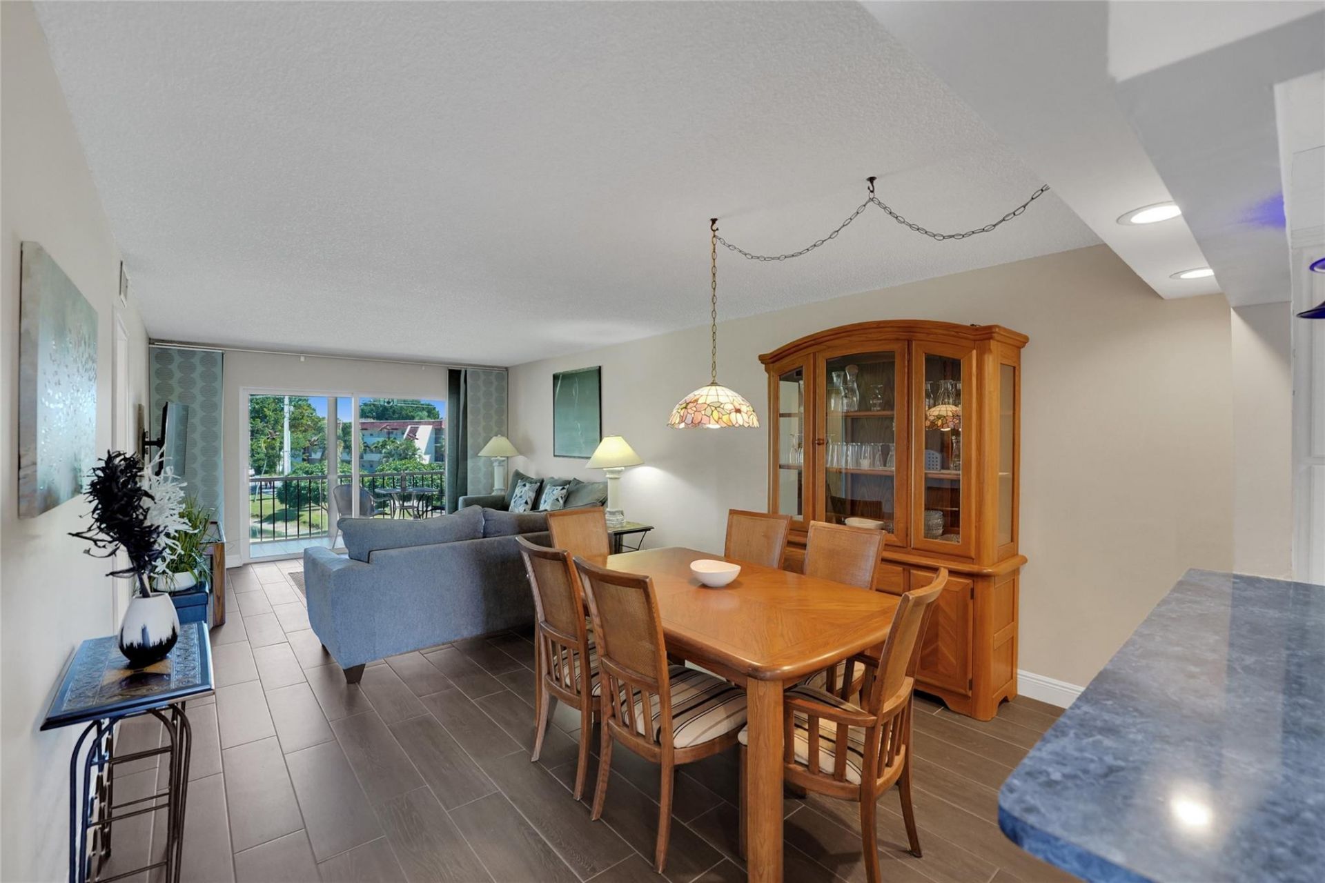 8980 S Hollybrook Boulevard, Unit 304, Pembroke Pines, FL 33025 Photo