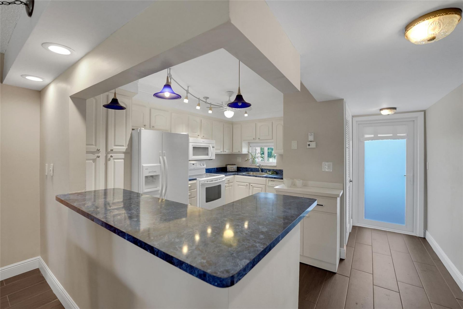 8980 S Hollybrook Boulevard, Unit 304, Pembroke Pines, FL 33025 Photo