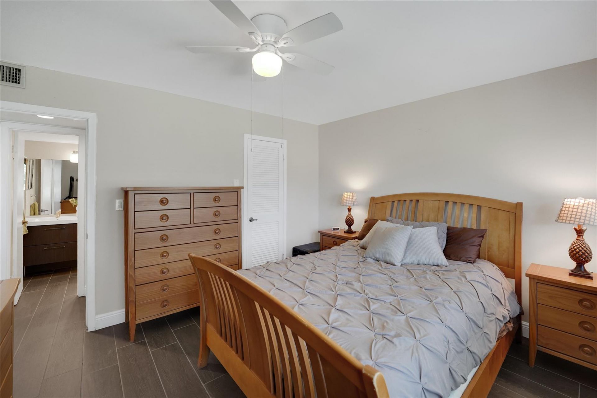 8980 S Hollybrook Boulevard, Unit 304, Pembroke Pines, FL 33025 Photo