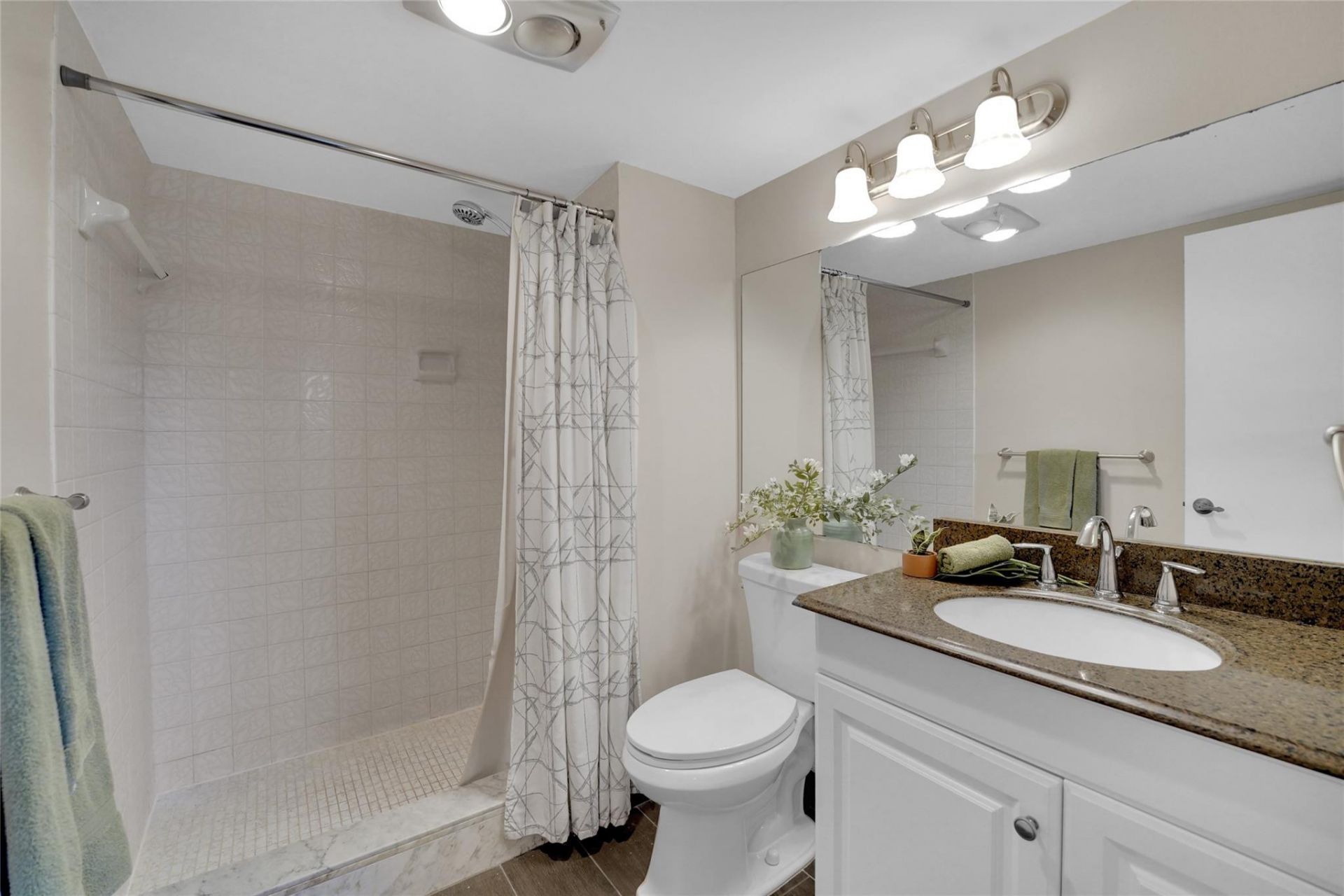 8980 S Hollybrook Boulevard, Unit 304, Pembroke Pines, FL 33025 Photo