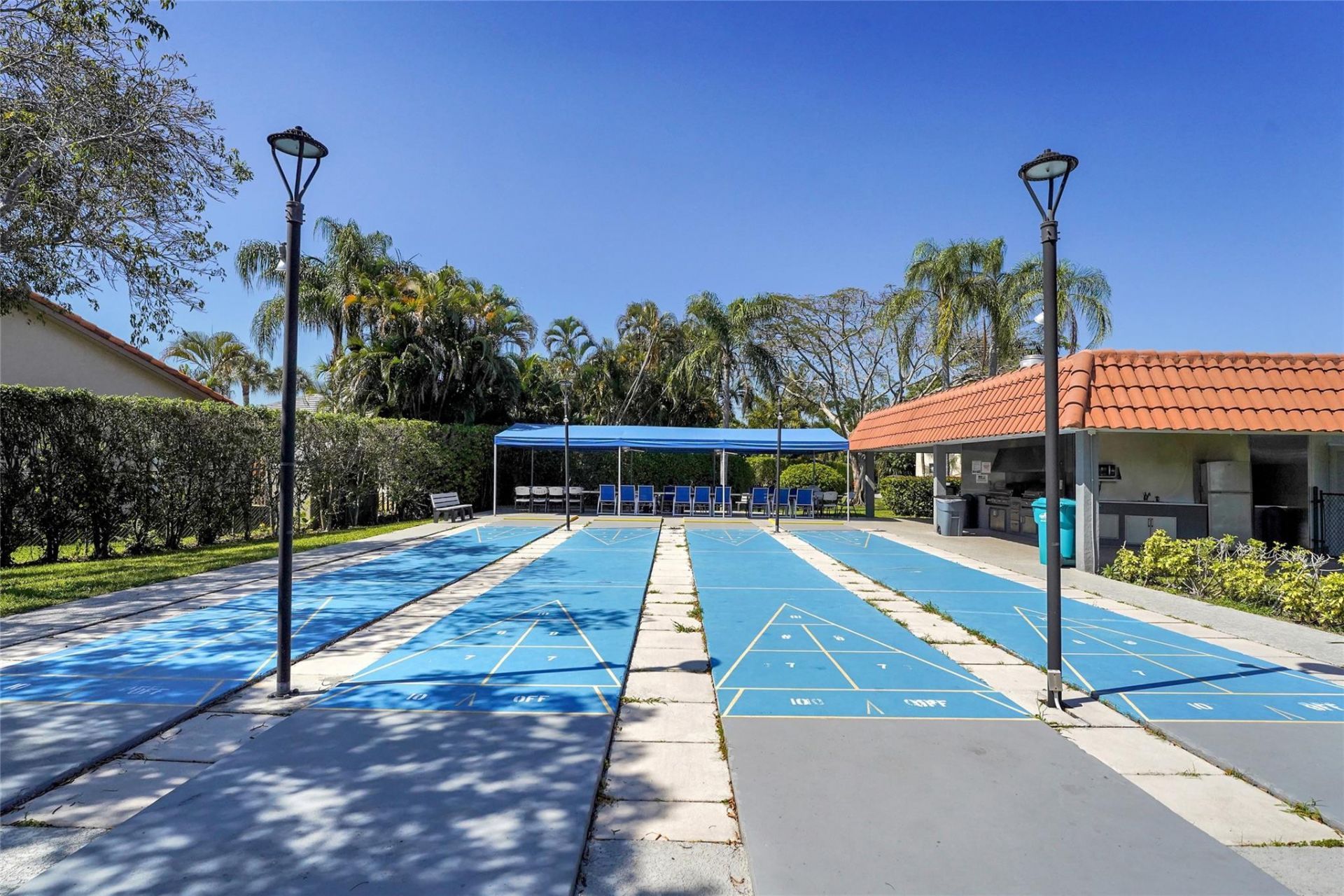 8980 S Hollybrook Boulevard, Unit 304, Pembroke Pines, FL 33025 Photo