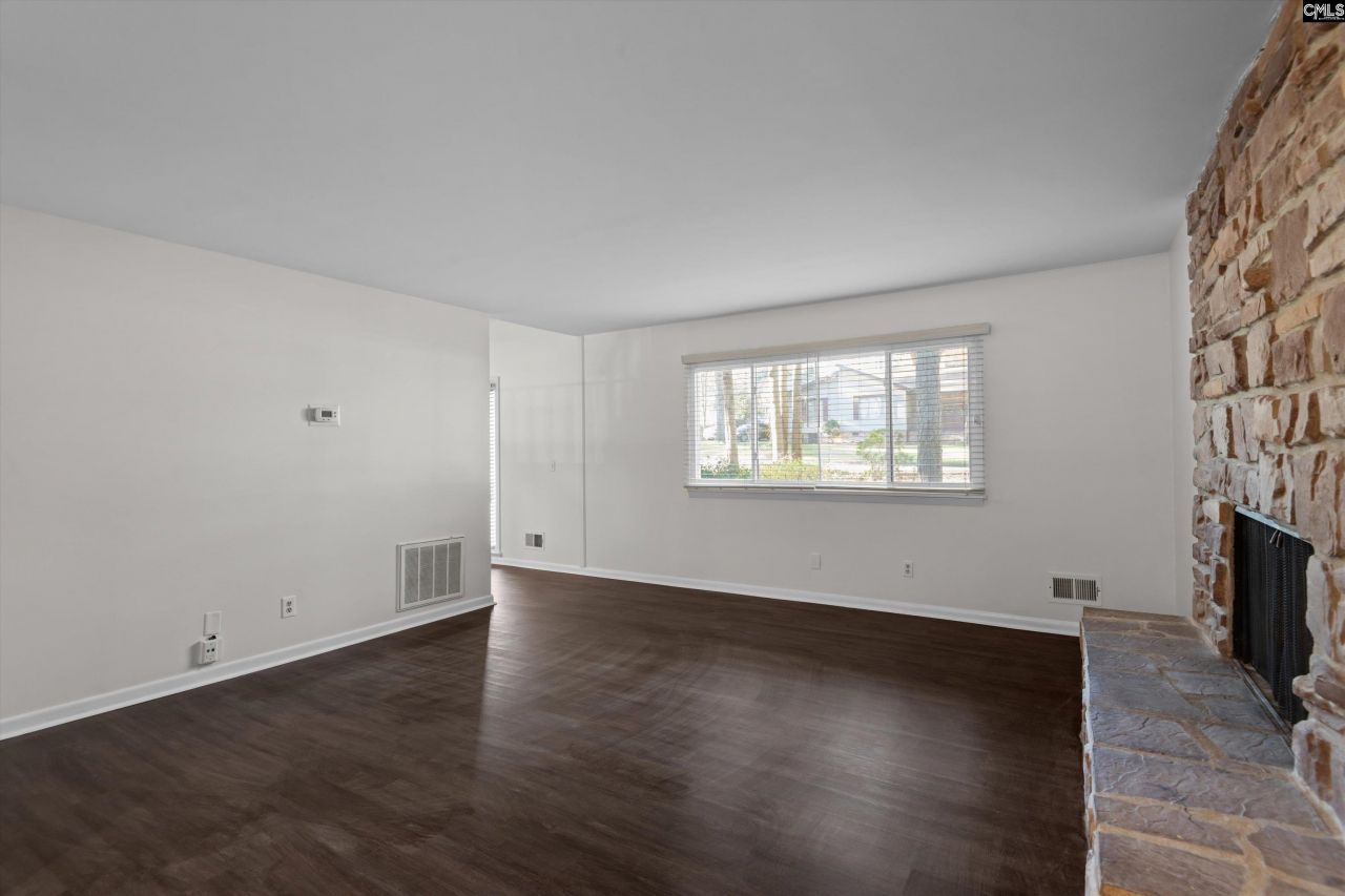 140 Forest Fern Road Photo 10