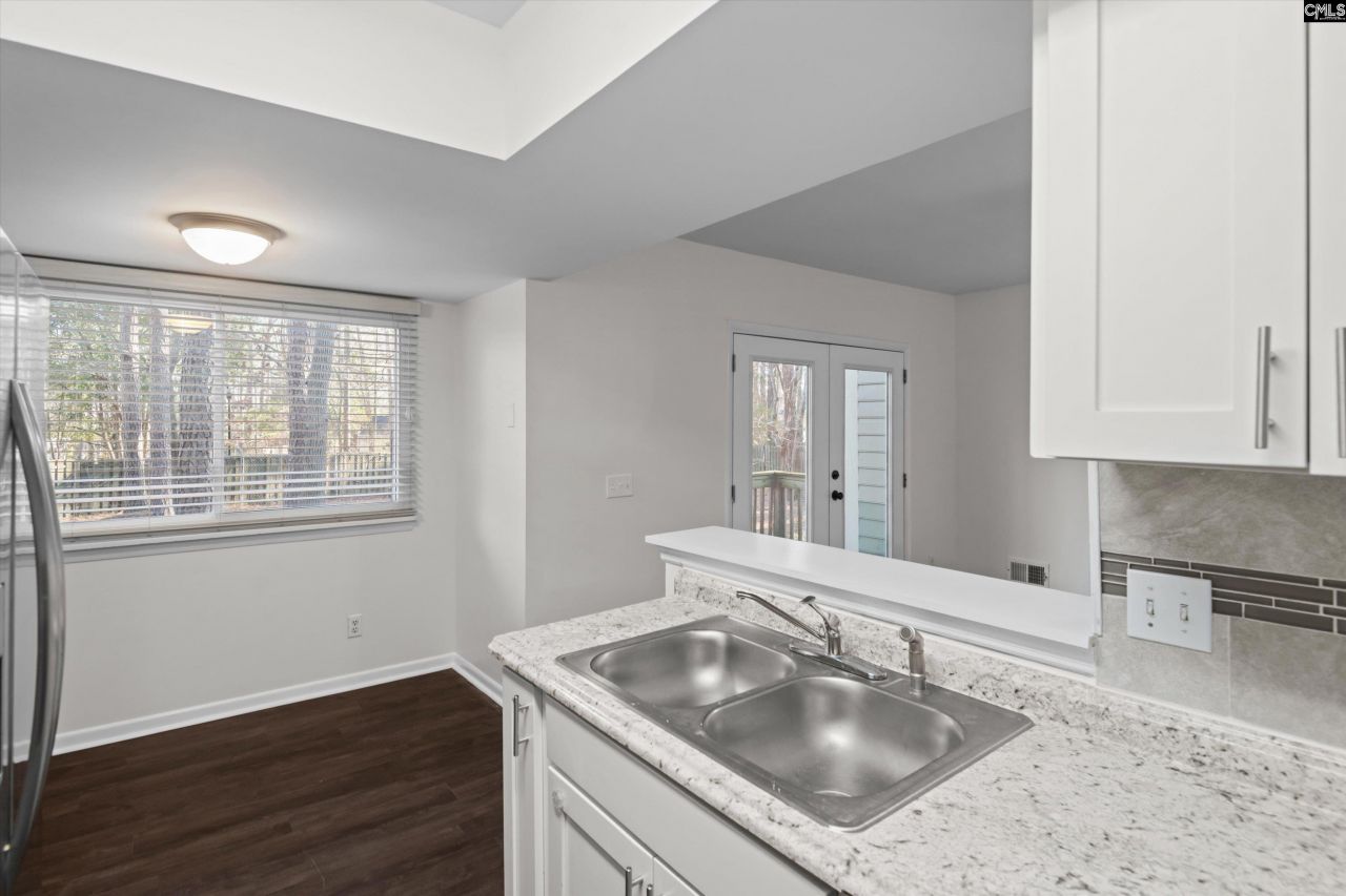 140 Forest Fern Road Photo 15