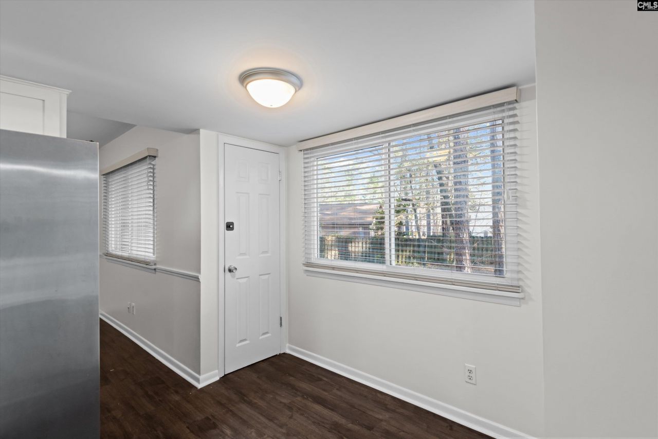 140 Forest Fern Road Photo 16