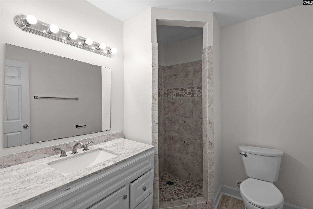 140 Forest Fern Road Photo 21