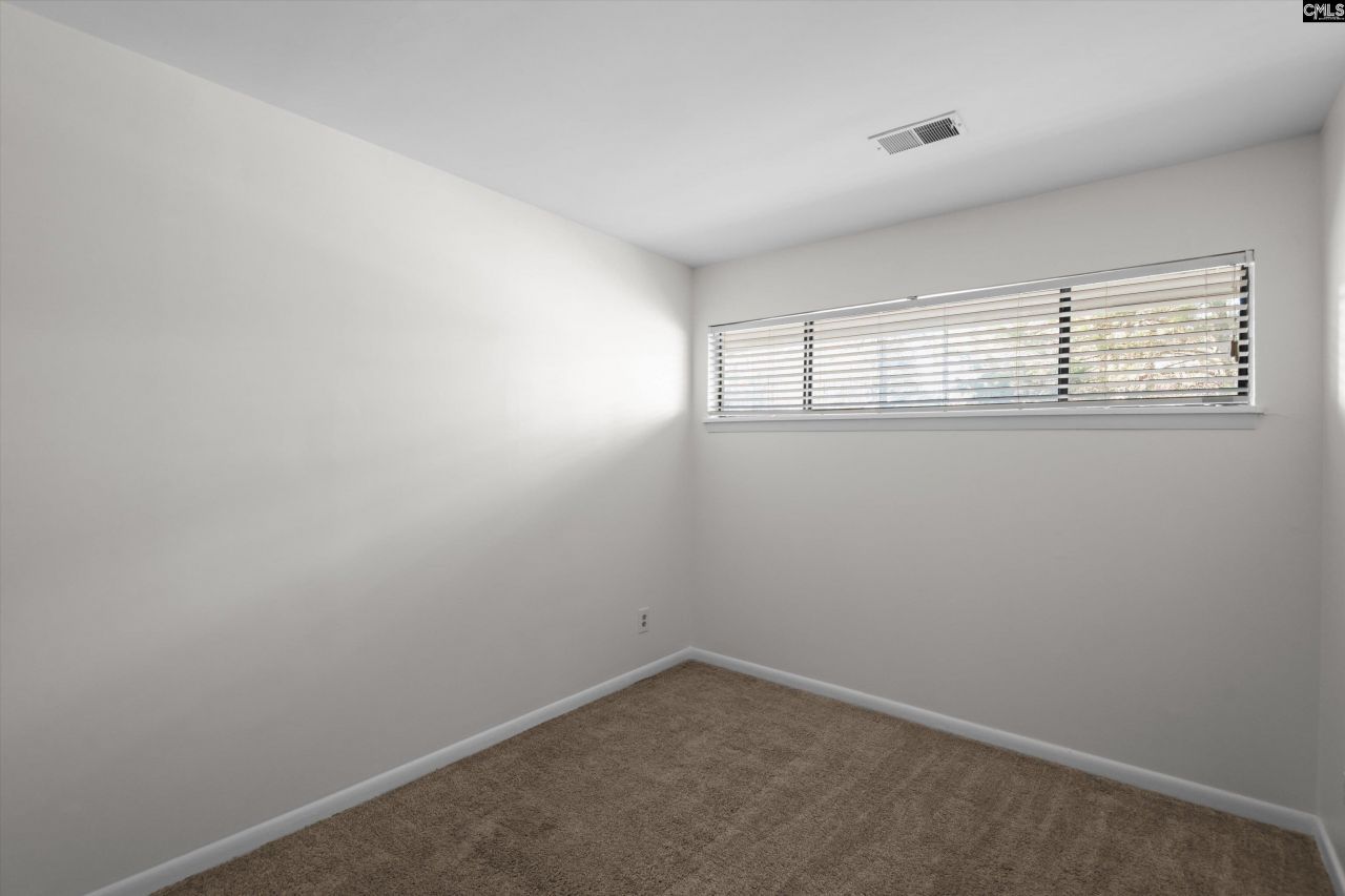 140 Forest Fern Road Photo 23