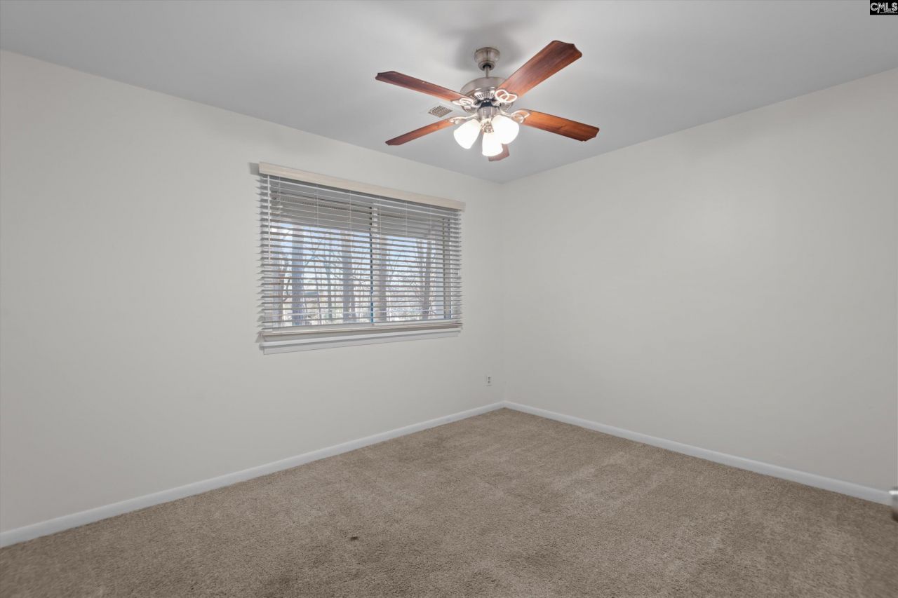 140 Forest Fern Road Photo 28