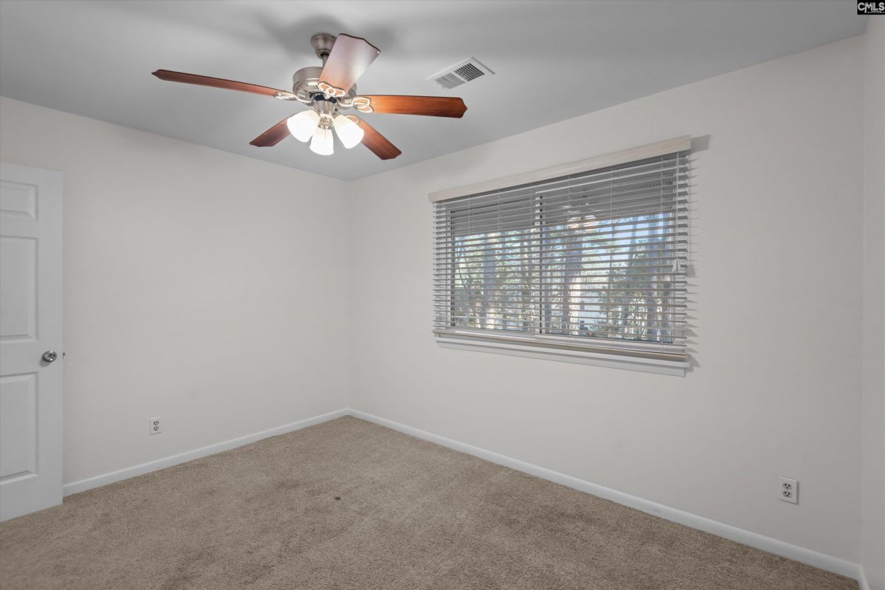 140 Forest Fern Road Photo 29