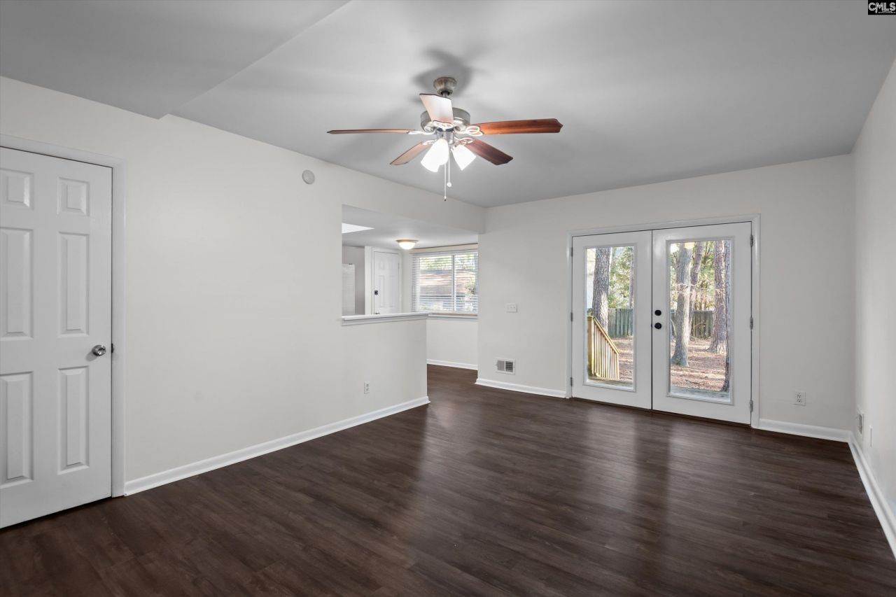 140 Forest Fern Road Photo 6