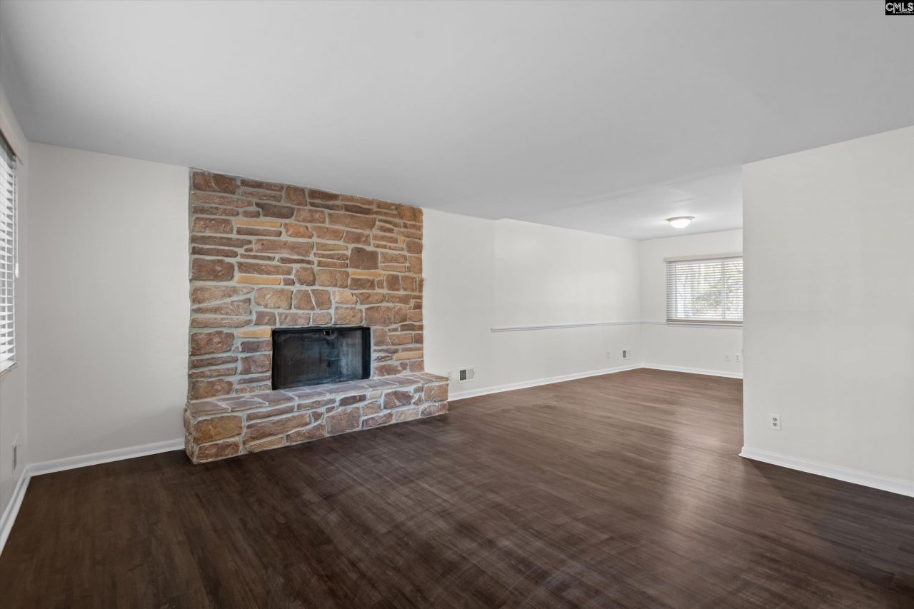 140 Forest Fern Road Photo 8