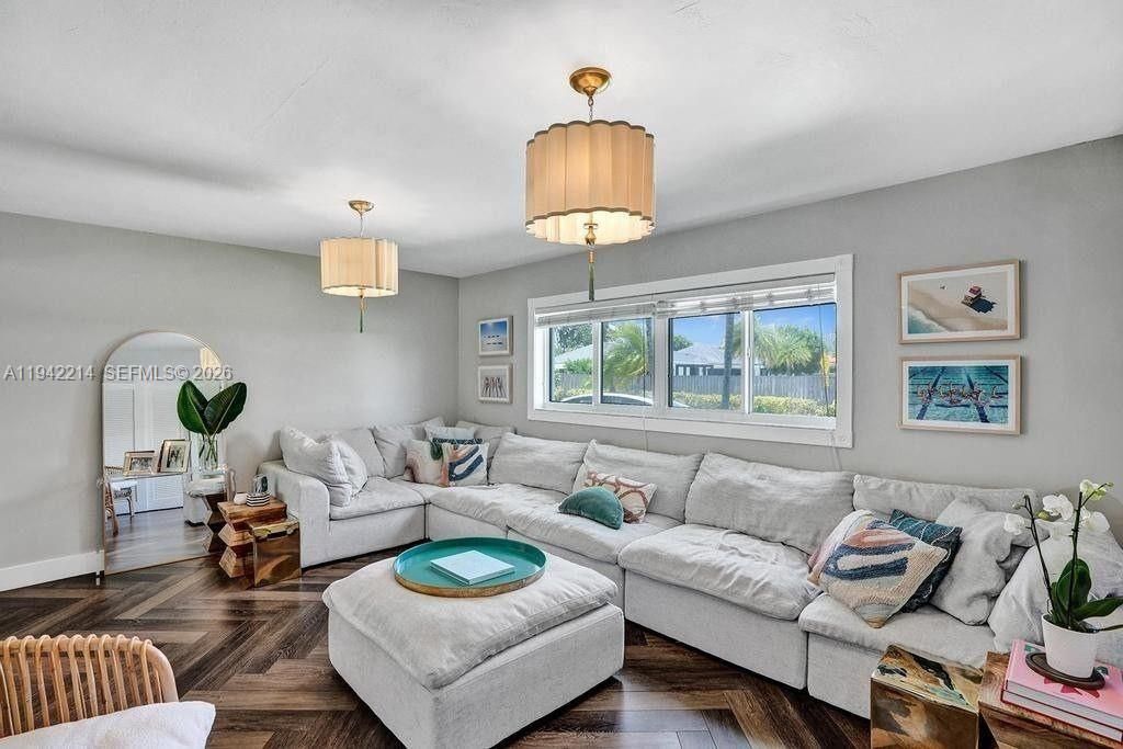 2080 NE 65th St, Fort Lauderdale, FL 33308 Photo