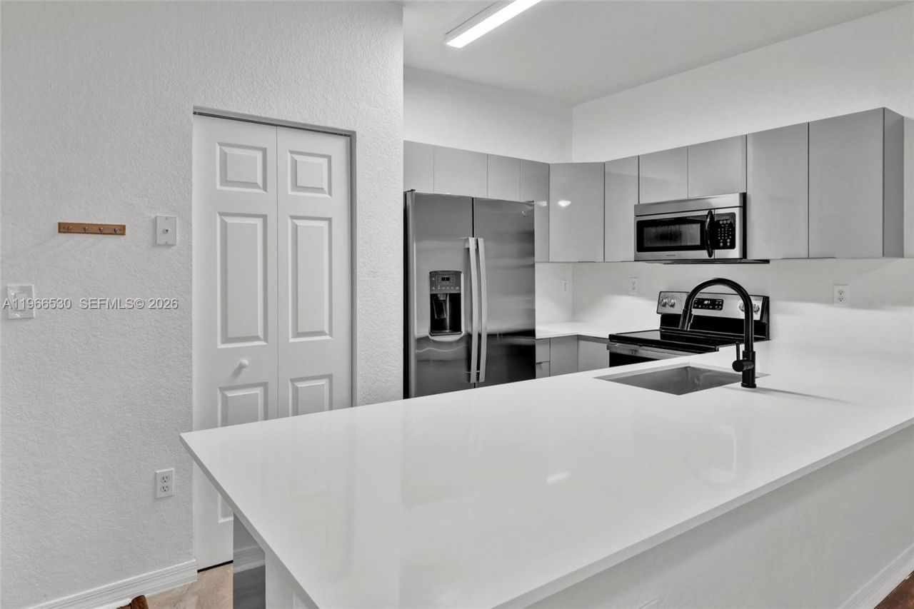 4956 SW 140th Ter, Unit 10, Miramar, FL 33027 Photo