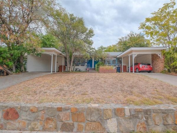 3900 Dexter Avenue, Unit 3902, Fort Worth, TX 76107