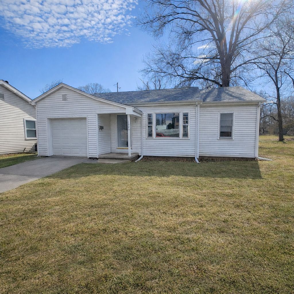 1005 Pace Avenue, Mount Vernon, IL 62864 Main Photo