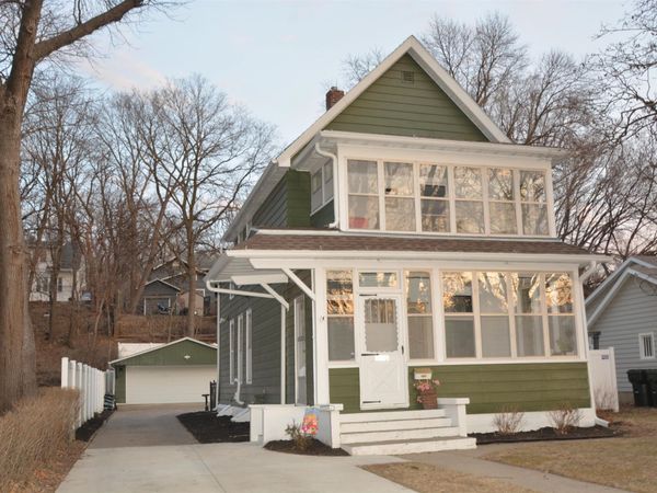 3230 Jones St, Sioux City, IA 51104