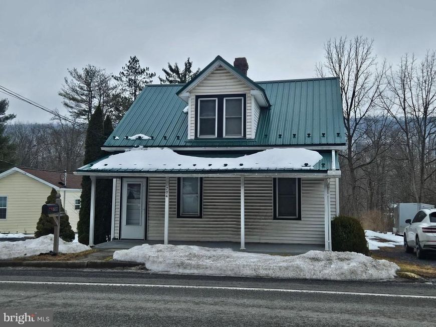 708 Plank Road E, Port Matilda, PA 16870 Main Photo