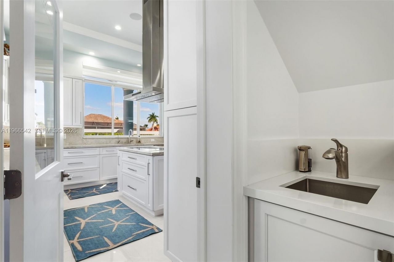 1070 Dana Ct, Marco Island, FL 34145 Photo