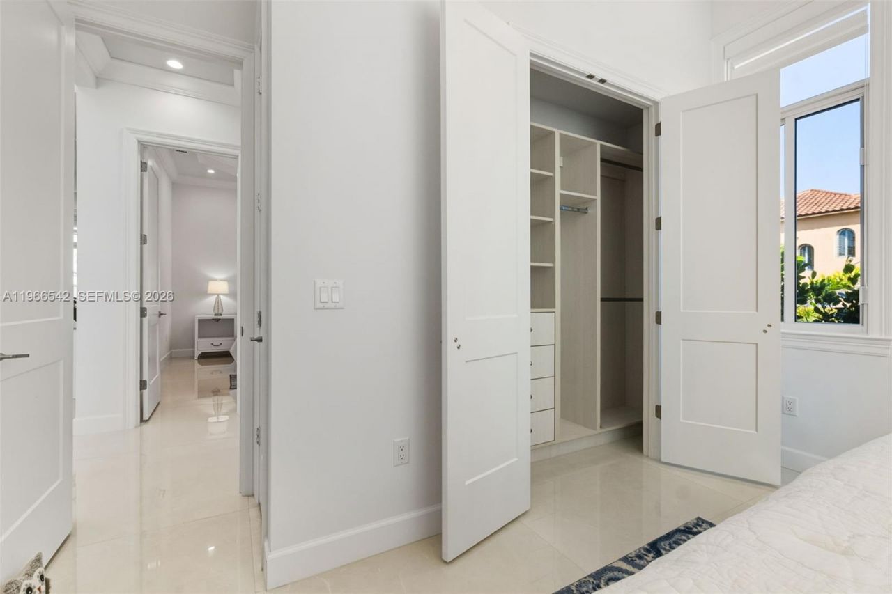 1070 Dana Ct, Marco Island, FL 34145 Photo