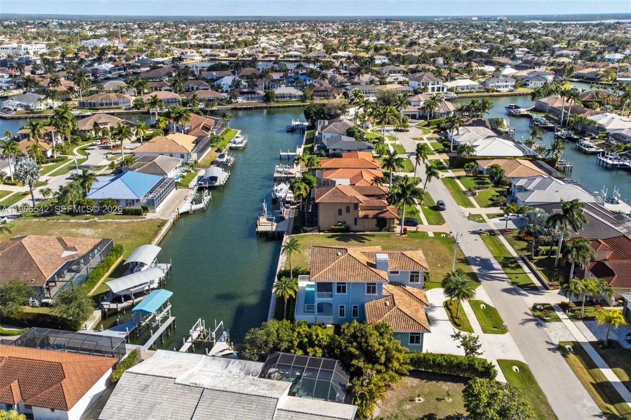 1070 Dana Ct, Marco Island, FL 34145 Photo
