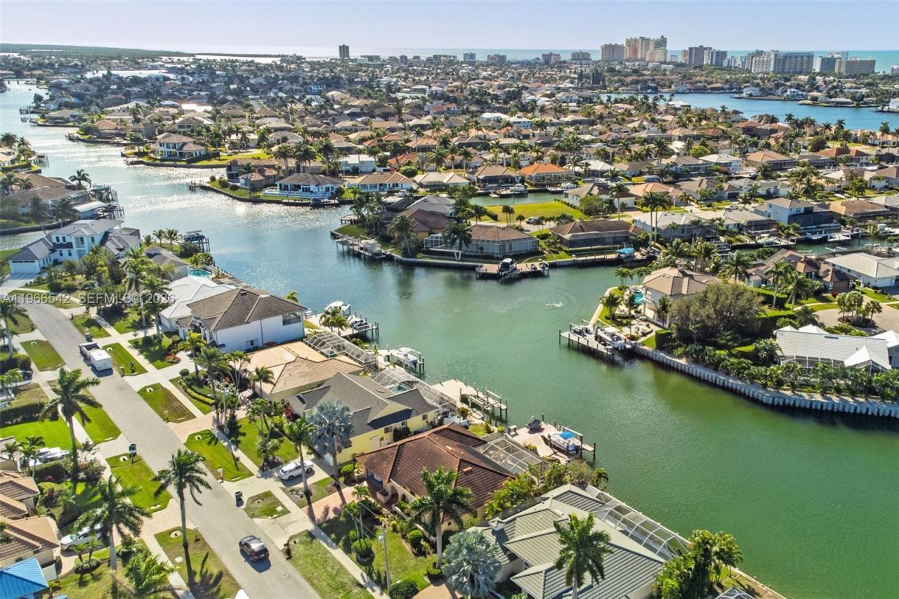 1070 Dana Ct, Marco Island, FL 34145 Photo