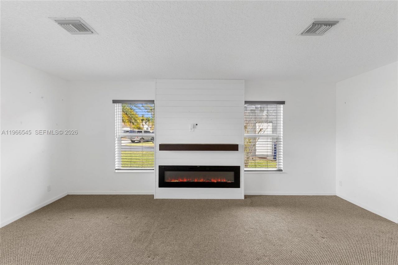 11069 Glenwood Dr, Coral Springs, FL 33065 Photo