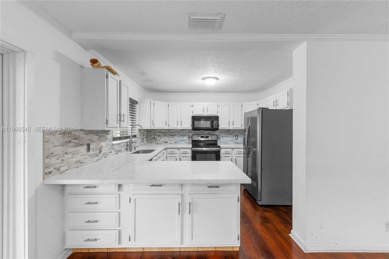 11069 Glenwood Dr, Coral Springs, FL 33065 Photo